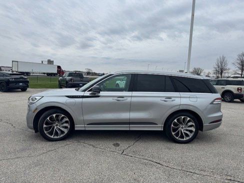 Used 2021 Lincoln Aviator Grand Touring w/ Equipment Group 302A AWD/4WD image 5