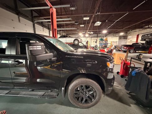 Used 2024 Chevrolet Silverado 1500 RST w/ Max Trailering Package AWD/4WD image 2