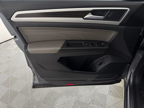 Used 2023 Volkswagen Atlas SE FWD image 9