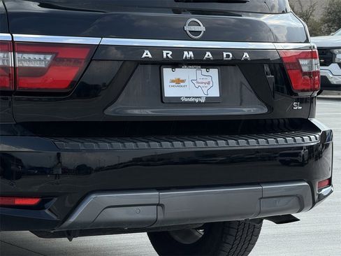 Used 2024 Nissan Armada SL image 6