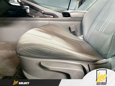 Used 2024 Hyundai Elantra SEL FWD image 20