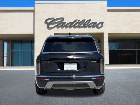 New 2026 Cadillac Vistiq Luxury image 8