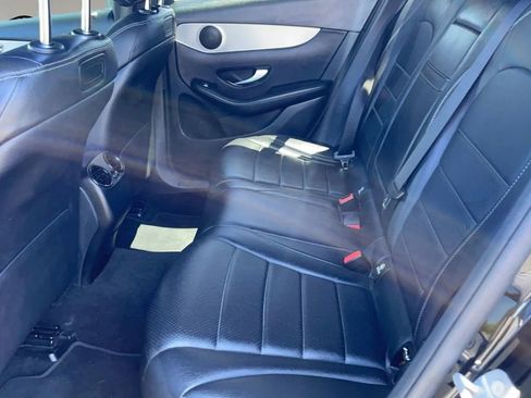 Used 2019 Mercedes-Benz GLC 300 4MATIC image 35