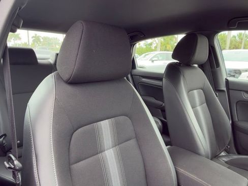 Used 2024 Honda Civic Sport image 8