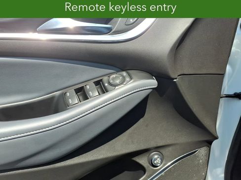 Certified 2024 Buick Enclave Essence FWD image 24