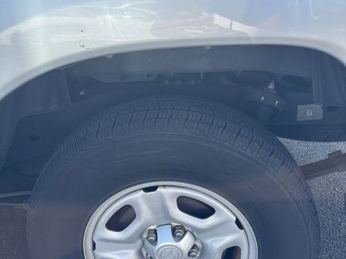 Used 2011 Toyota Tacoma 2WD Access Cab w/ Convenience Pkg image 10