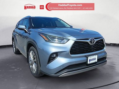 Used 2022 Toyota Highlander Platinum AWD/4WD image 8