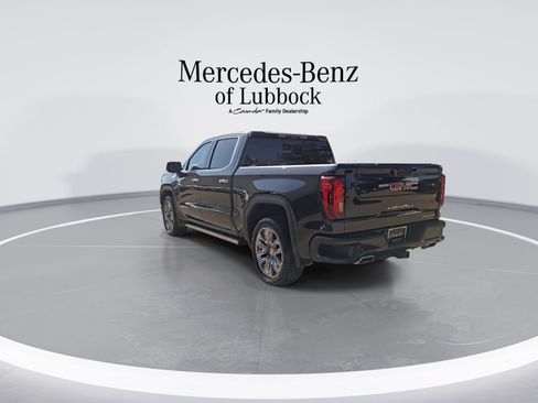Used 2022 GMC Sierra 1500 Denali w/ Denali Reserve Package AWD/4WD image 7