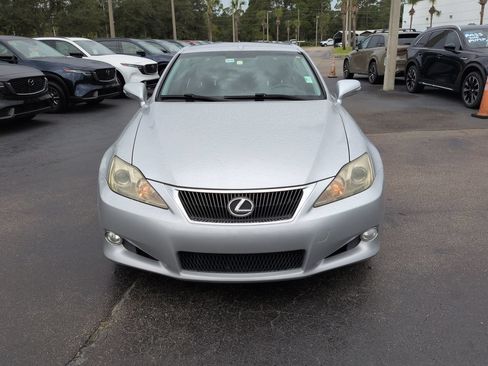 Used 2010 Lexus IS 250C RWD image 9