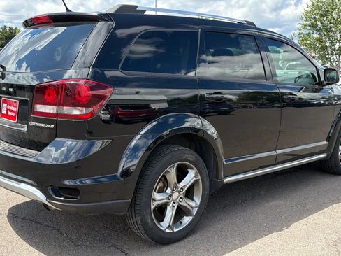 Used 2016 Dodge Journey Crossroad w/ Popular Equipment Group FWD image 4