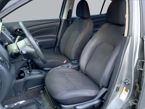 Used 2012 Nissan Versa SV FWD image 7
