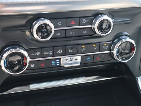 New 2025 Ford F150 Lariat w/ Equipment Group 501A Mid image 27