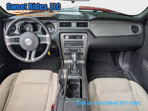 Used 2013 Ford Mustang Convertible RWD image 14