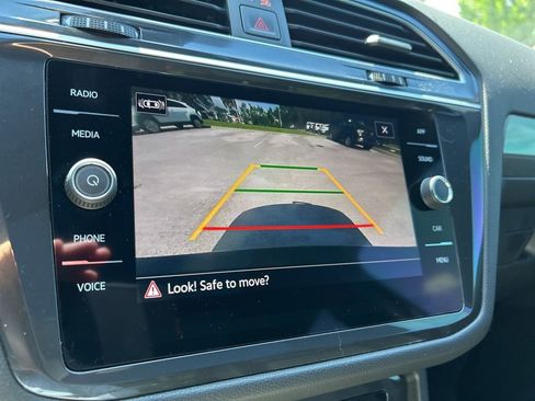 Certified 2024 Volkswagen Tiguan SE R-Line image 29