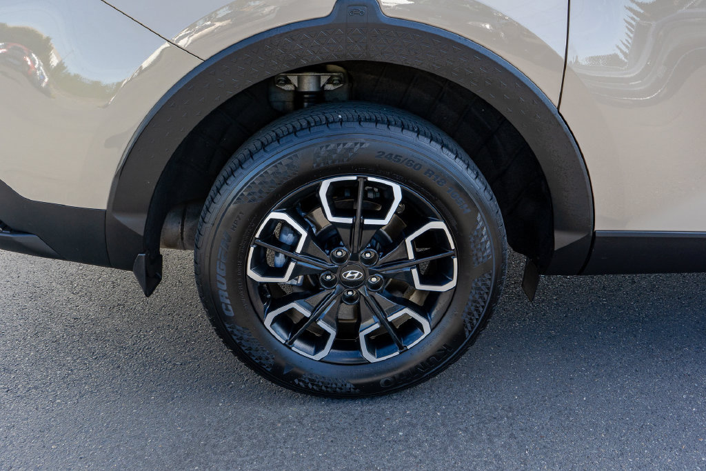 Used 2024 Hyundai Santa Cruz SE FWD image 28