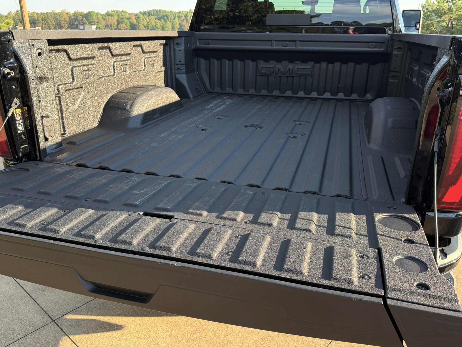 Used 2026 GMC Sierra 2500 Denali Ultimate AWD/4WD image 10