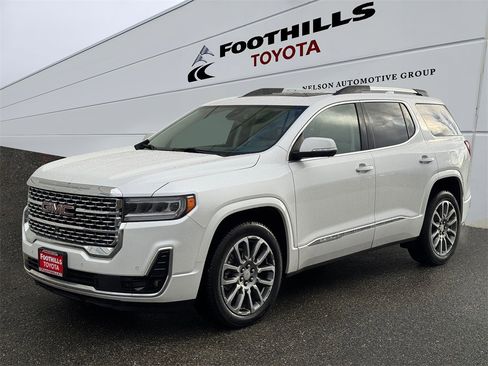 Used 2023 GMC Acadia Denali w/ Denali Ultimate Package image 3