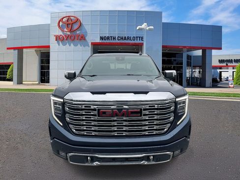 Used 2022 GMC Sierra 1500 Denali w/ Denali Reserve Package image 3