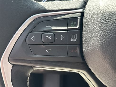 New 2026 Jeep Grand Cherokee Laredo X image 23