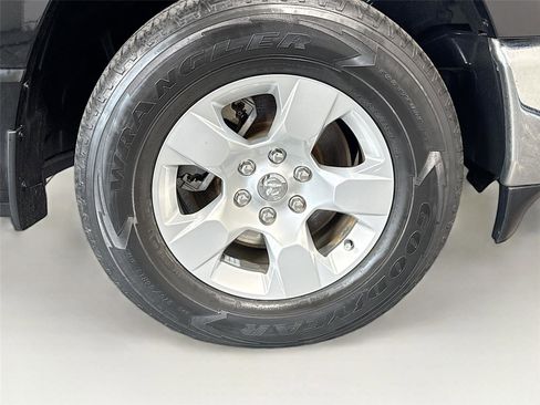 Used 2021 RAM 1500 Big Horn image 28