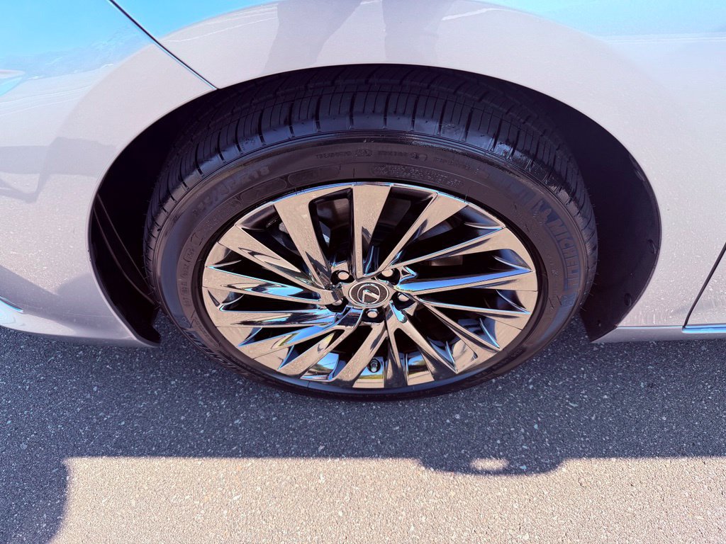 Used 2024 Lexus ES 350 Ultra Luxury FWD image 19
