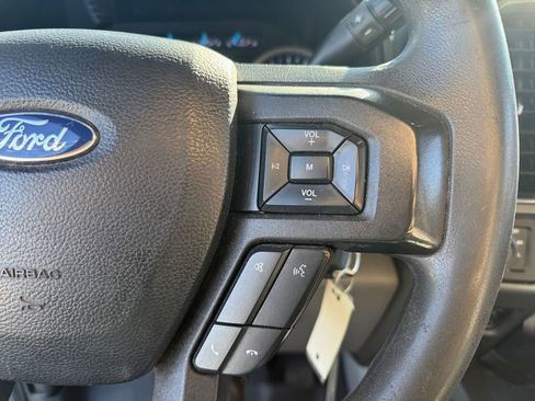 Used 2019 Ford F250 XLT w/ XLT Premium Package image 32