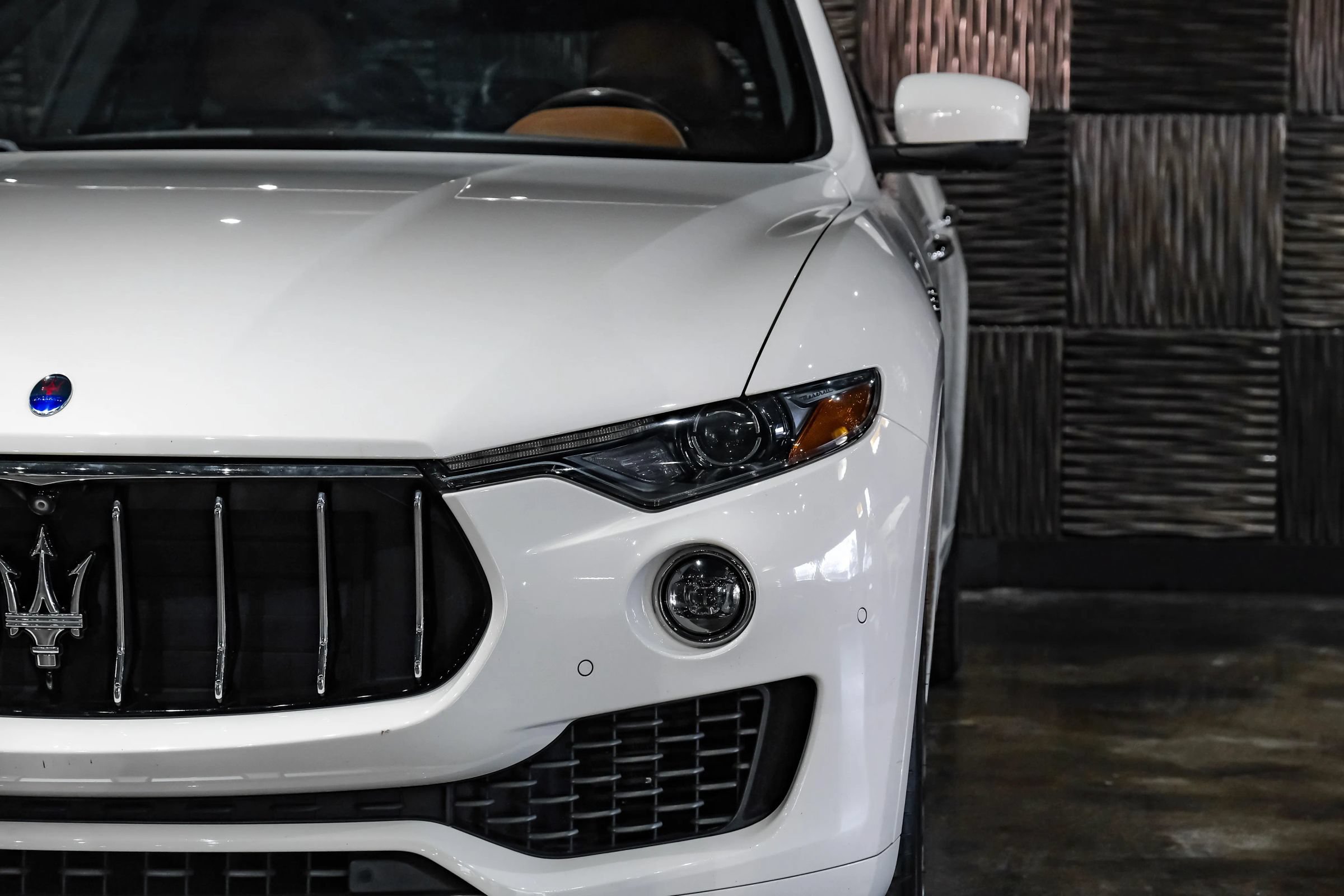 Used 2017 Maserati Levante S AWD/4WD image 43