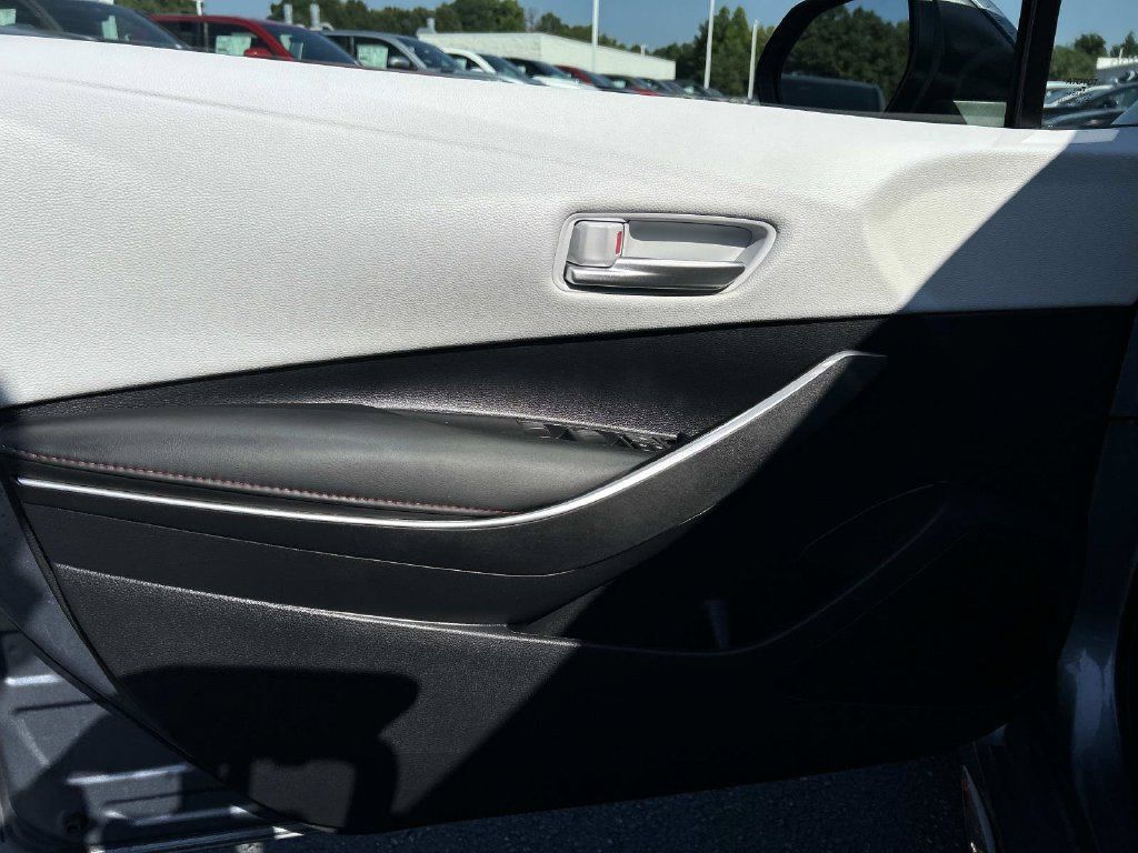 Used 2024 Toyota Corolla SE FWD image 20