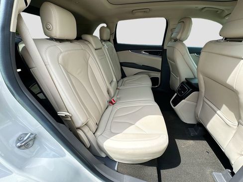 Used 2020 Lincoln Nautilus Reserve FWD image 37