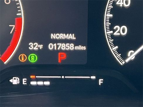 Used 2025 Honda Civic Sport image 5