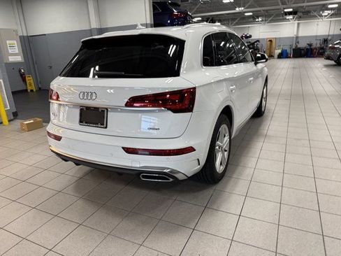 Certified 2025 Audi Q5 e Premium Plus w/ Premium Plus Package AWD/4WD image 5