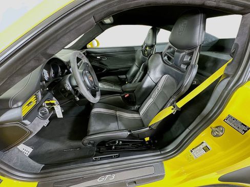 Used 2018 Porsche 911 GT3 image 5