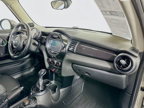 Used 2017 MINI Cooper S image 27