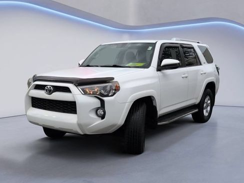 Used 2015 Toyota 4Runner SR5 RWD image 11