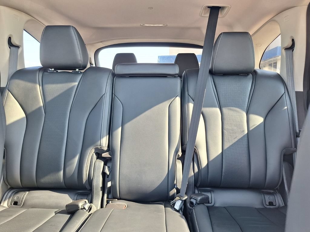 Certified 2024 Acura MDX w/ Technology Package FWD image 26