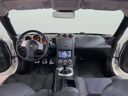 Used 2008 Nissan 350Z Base w/ Cargo Convenience Pkg image 13