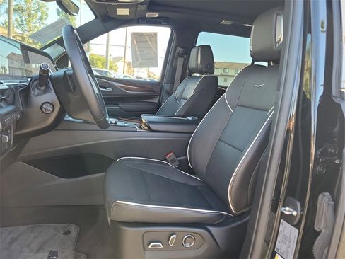 Certified 2023 Cadillac Escalade Premium Luxury w/ Performance Package image 19