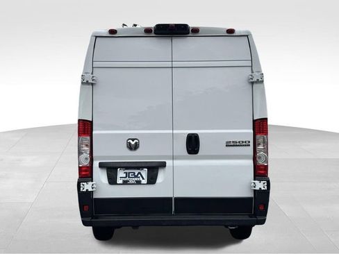 Used 2023 RAM ProMaster 2500 image 27