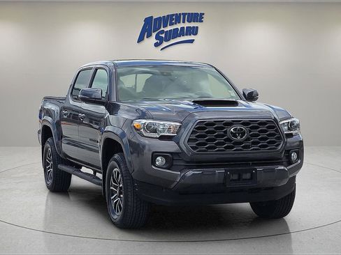 Used 2020 Toyota Tacoma TRD Sport AWD/4WD image 1
