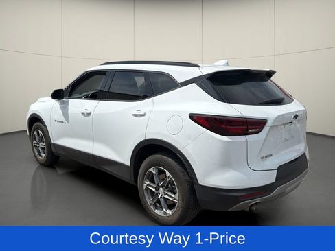 Used 2024 Chevrolet Blazer LT w/ Convenience Package FWD image 6