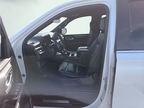 Used 2022 Chevrolet Tahoe LT w/ Luxury Package AWD/4WD image 11