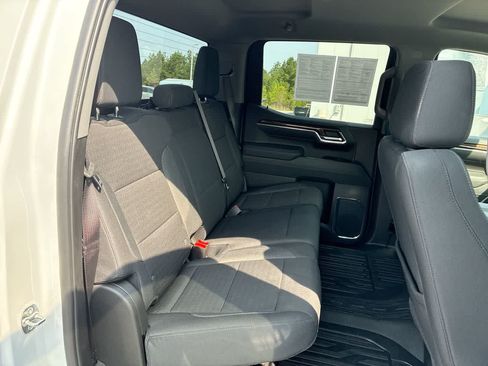 Used 2026 GMC Sierra 1500 SLE w/ X31 Off-Road Package AWD/4WD image 26