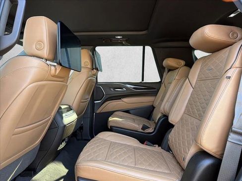 Used 2021 Cadillac Escalade Premium Luxury w/ Driver Assist Tech Package image 23