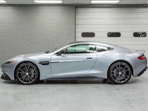 Used 2014 Aston Martin Vanquish Coupe image 4