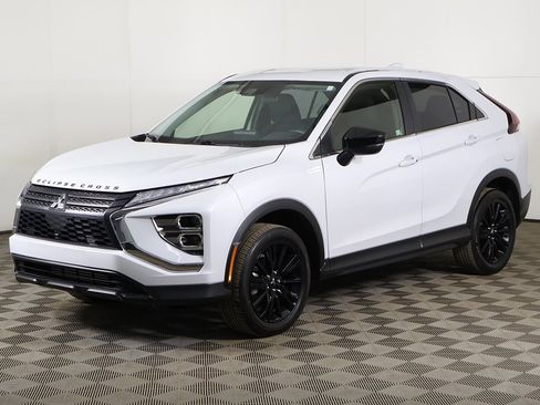 Used 2024 Mitsubishi Eclipse Cross LE image 5