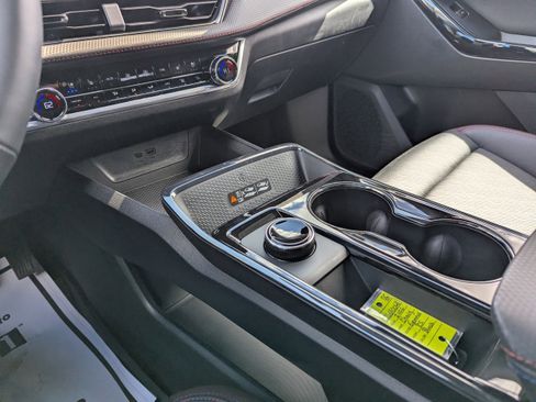Certified 2026 Chevrolet Equinox RS w/ Convenience Package III image 28
