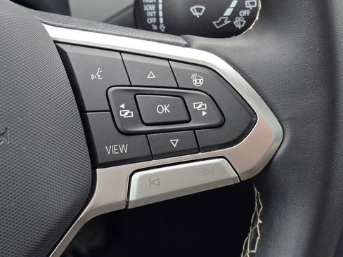 Used 2022 Volkswagen Atlas SEL image 17