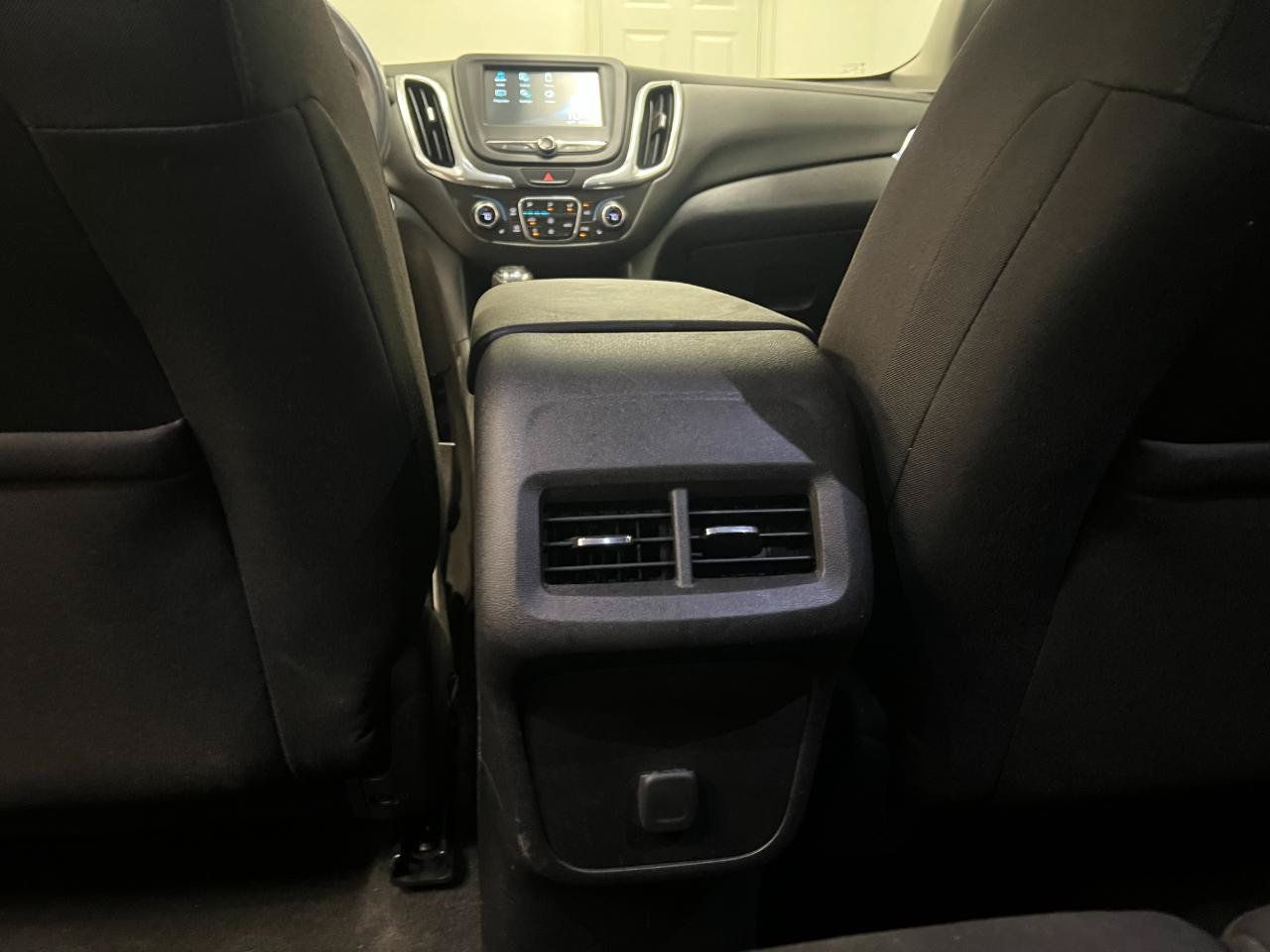 Used 2018 Chevrolet Equinox LT FWD image 51