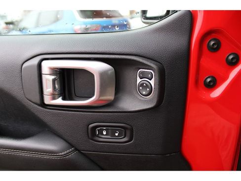 Used 2018 Jeep Wrangler Unlimited Sahara w/ Dual Top Group image 24