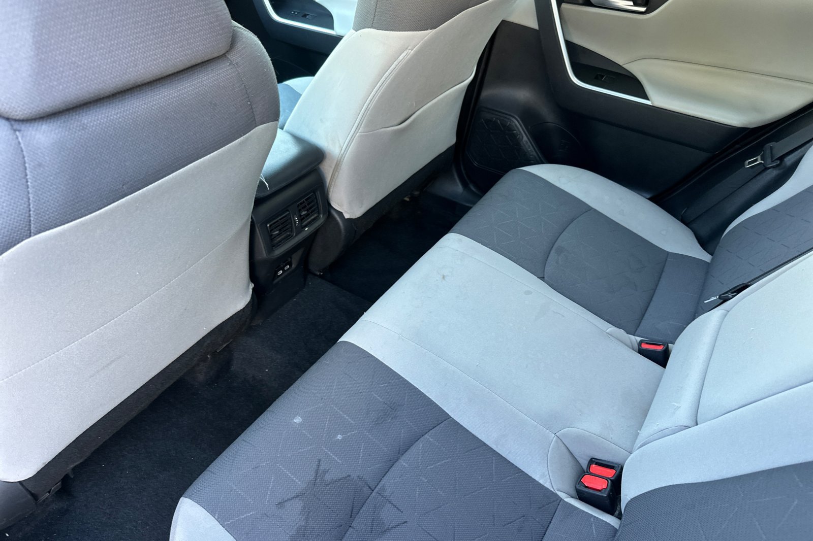 Certified 2024 Toyota RAV4 XLE w/ Convenience Package FWD image 15